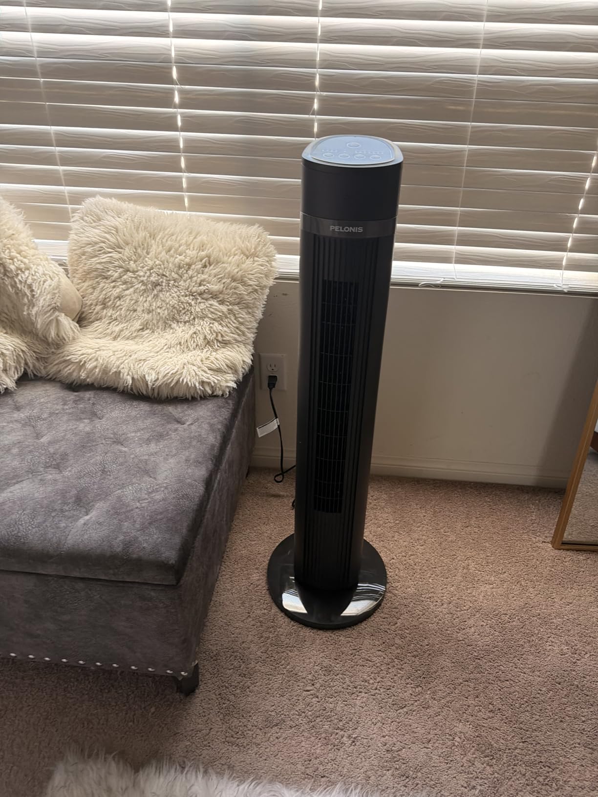 PELONIS 40 inch Bladeless Tower Fan for Bedroom, Standing Fan with Remote Control, 26ft/s, 90° Oscillation, 3 Speed Settings, 27 Db, 3 Modes, 15-Hour Timer, LED Display, Fan that Blows Cold Air, Grey customer photo 1