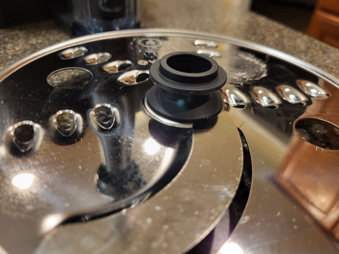 Ascent X2 SmartPrep Kitchen System, Professional-Grade Blender, Stainless-Steel Blades, 12-Cup Food Processor Attachment, 48 Oz Blender Container, Black customer photo 1