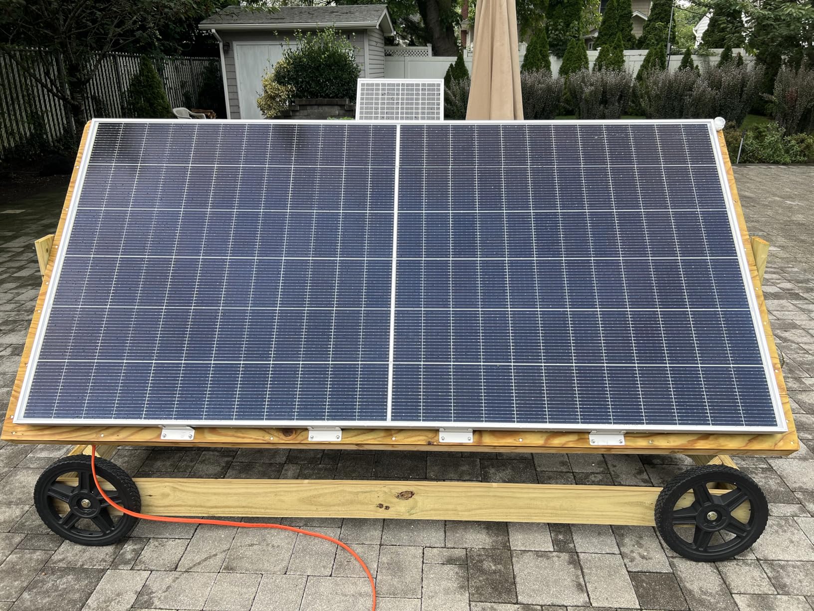 Renogy Solar Panels 1180W 12V/24V N-Type Bifacial Solar Panel 2PCS 590W Monocrystalline On/Off Grid Application Over 1000 Watt Solar Panel High Efficiency Durable for Homes Roof RV Boat Camping Black customer photo 1
