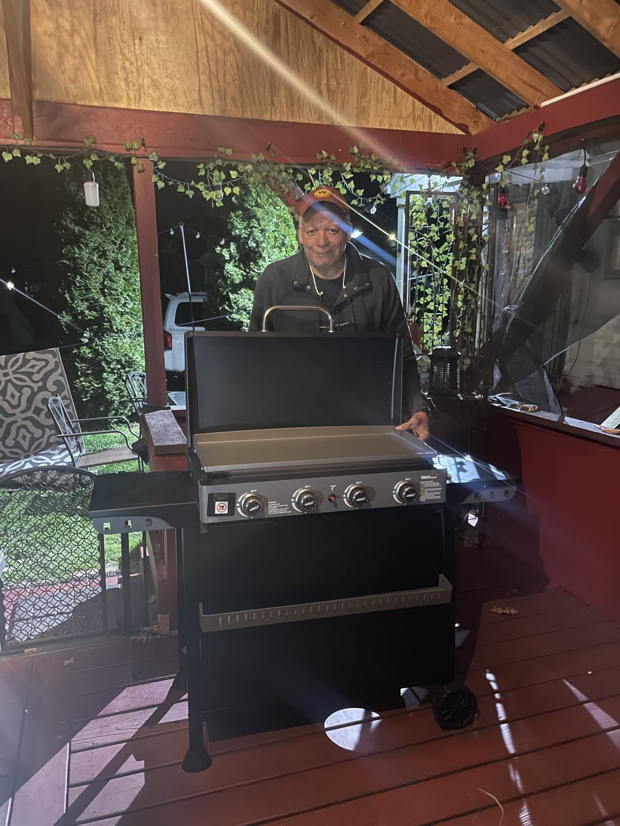 Royal Gourmet PD4001 4 Burner Propane Gas Griddle with Removable Standing Cart, Convertible to Tabletop Design, Flat Top Grill with Hood for Camping, Tailgating, Backyard, Black customer photo 1