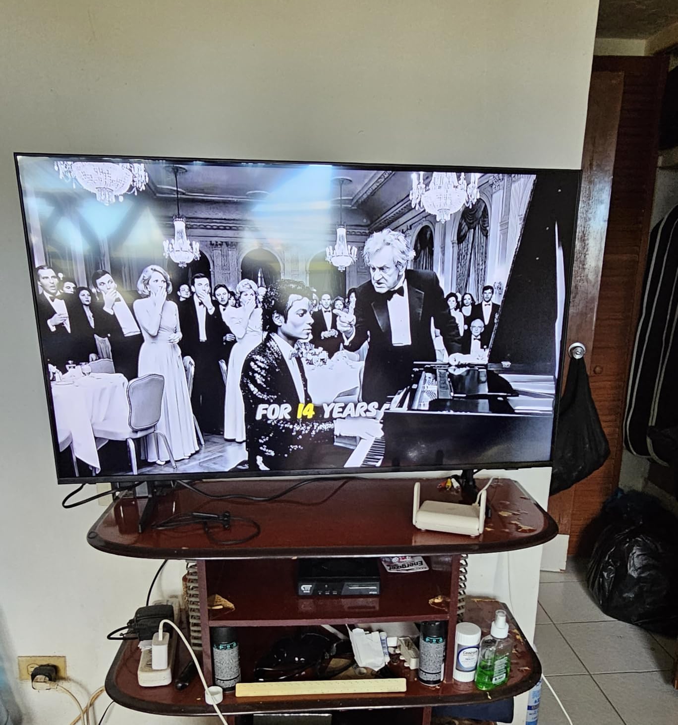 Samsung 85-Inch Class QLED Q7F Series Samsung Vision AI Smart TV (2025 Model, 85Q7F) Quantum HDR, Object Tracking Sound Lite, Q4 AI Gen1 Processor, 4K upscaling, Gaming Hub, Alexa Built-in customer photo 1