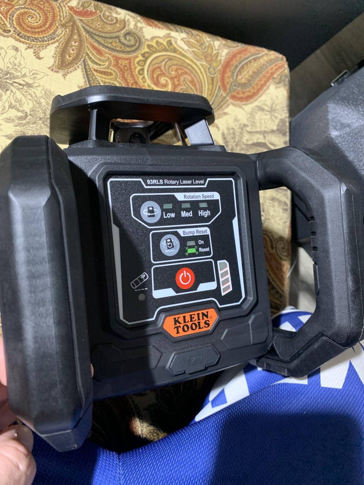 Klein Tools 93RLS Green Self-Leveling Rotary Laser Level Kit, Horizontal/Vertical with Plumb Spot, 1150-Foot Range, Rechargeable, Tripod, Detector, 9-Foot Grade Rod, Carrying Case customer photo 1