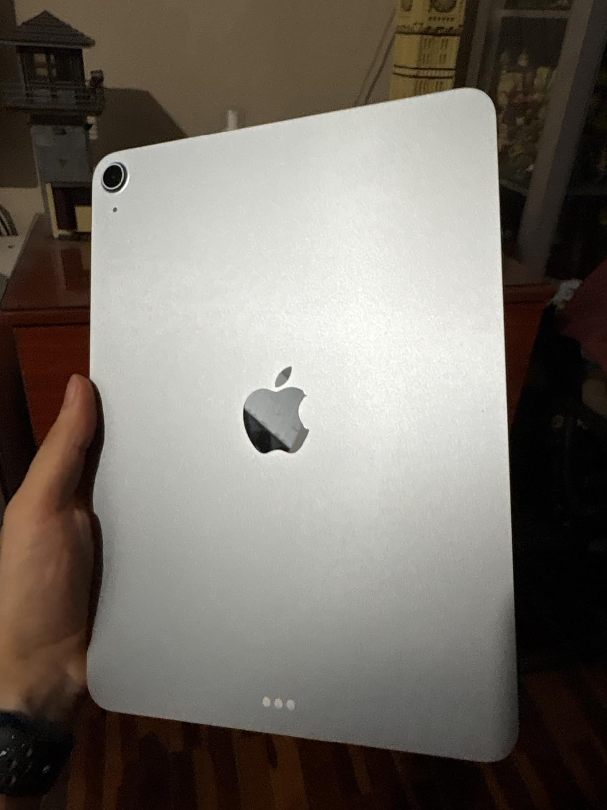 iPad Air 11-inch with M3 chip Built for Apple Intelligence, Liquid Retina Display, 128GB, 12MP Front/Back Camera, Wi-Fi 6E, Touch ID, All-Day Battery Life - Starlight customer photo 1