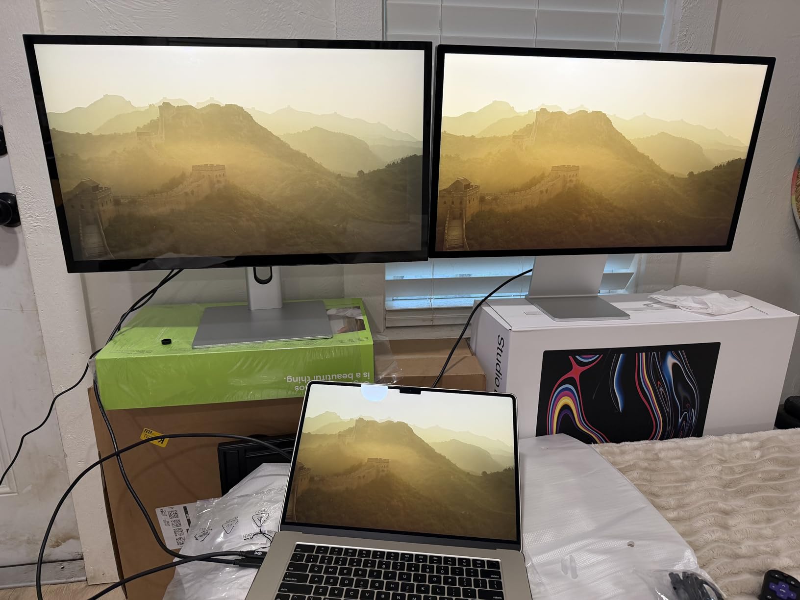 Studio Display - Standard Glass - Tilt- and Height-Adjustable Stand customer photo 1