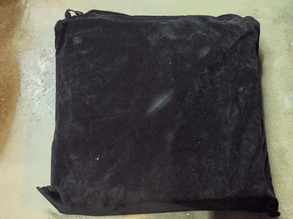 Foldable VR Mat for Meta Quest 3S/Quest 3/Oculus Quest 2/Pro/PSVR2/Carpet, VR Floor Mat for All VR Headsets, Non-Slip, Soft, and Fatigue-Resistant, Ensuring Free Exploration of The Metaverse (Black) customer photo 2