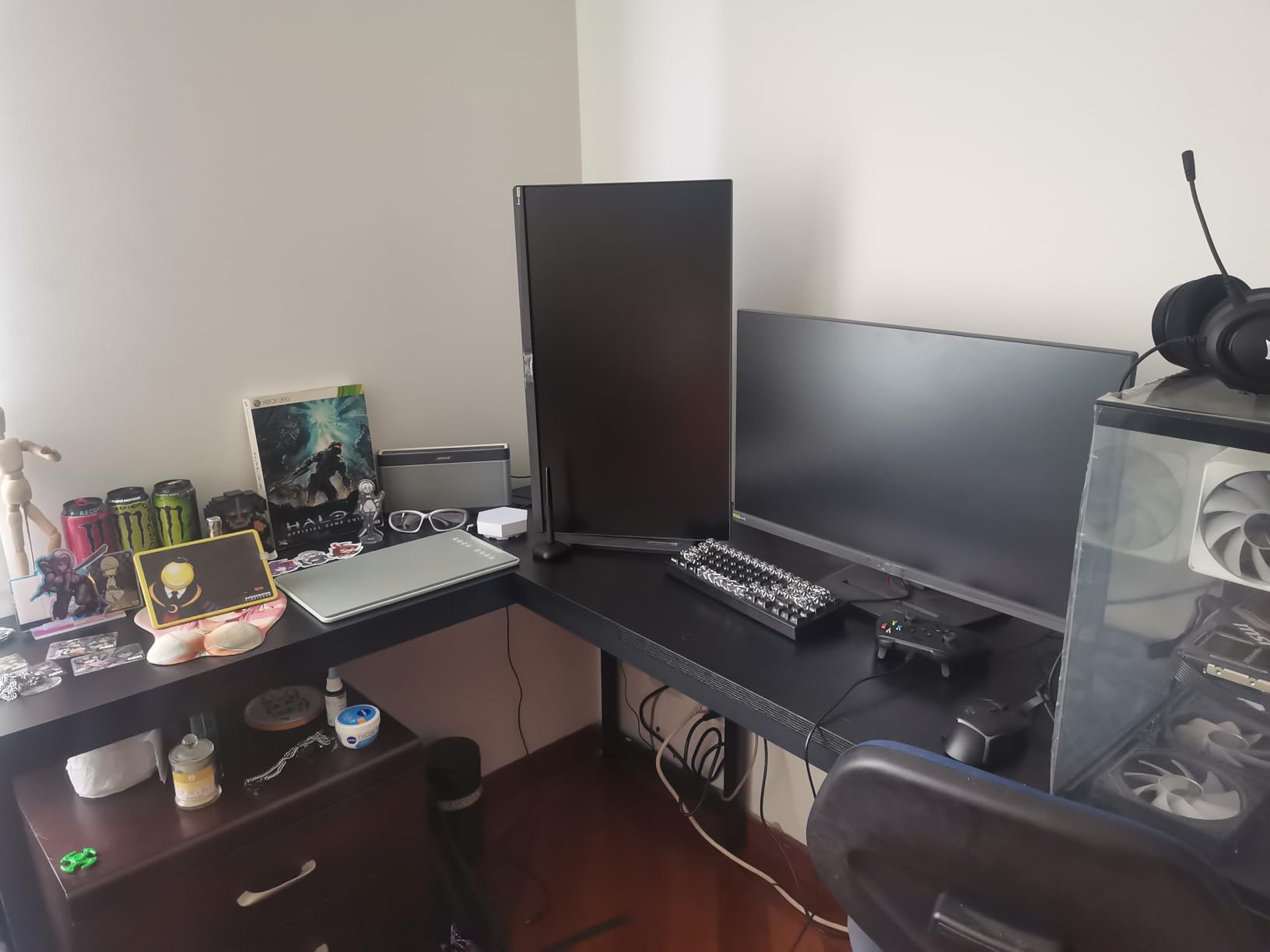 Huuger 63 Inch L Shaped Desk with Power Outlets and USB-C Port, 0.95 Inch Thicker Desktop, Reversible Computer Desk, Larger Office Corner Gaming Desk, Metal Frame, for Home Office, Study, Rustic Brown customer photo 2