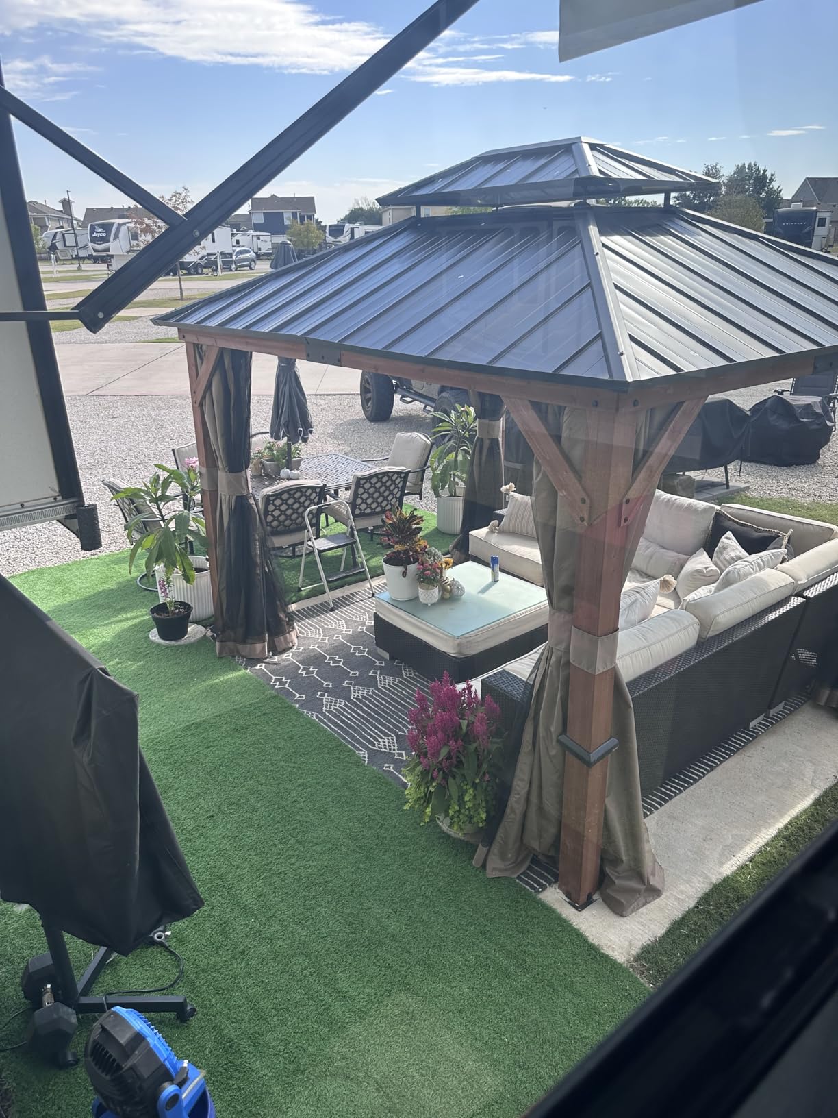 Modern Shade Tranquil Grove Wood Gazebo 10' x 10', Permanent Grill Gazebo with Galvanized Steel Hardtop Roof, Cedar Framed Wooden Pavilion for Garden, Backyard customer photo 2