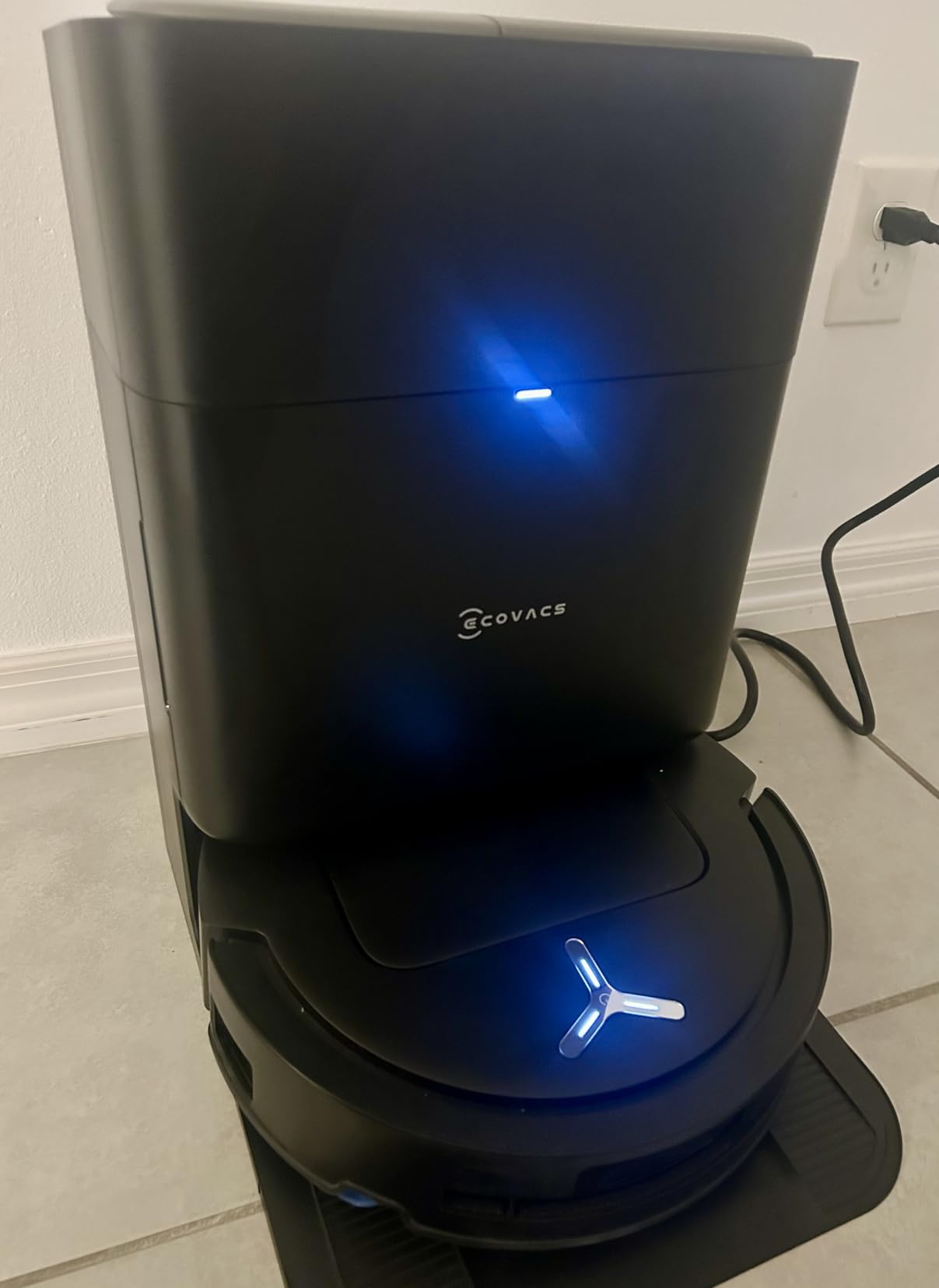 DEEBOT T80 Omni Robot Vacuum and Mop, Instant Self-Cleaning OZMO Roller Mop, TruEdge Deep Cleaning, AI Navigation, 18,000Pa Suction and ZeroTangle 3.0 for Pets and Carpets customer photo 2