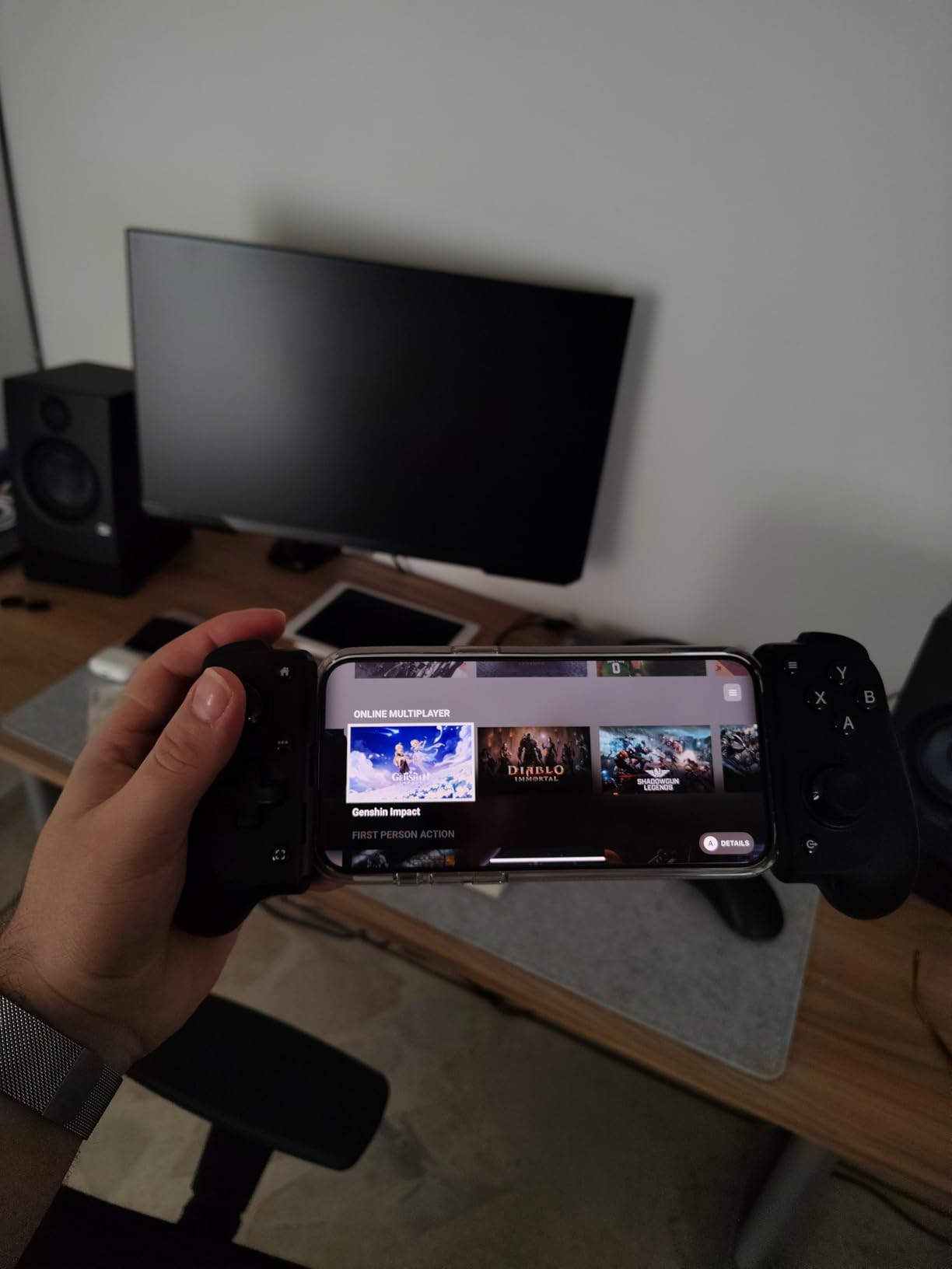 Razer Kishi V3 Gaming Controller for iPhone 15, 16, 17 Series & Android: Full Sized TMR Thumbsticks - Dual Back Buttons - Fits Most Phone Cases - PC Remote Play - 3 Free Months of Apple Arcade customer photo 2