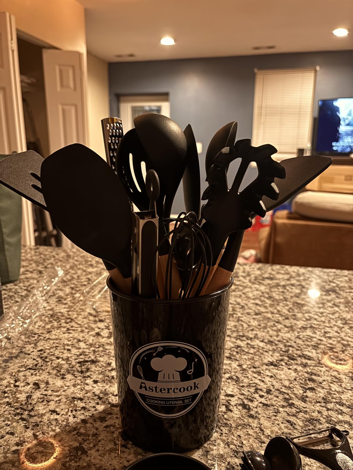 Astercook 39 PCS Kitchen Utensils Set, Silicone Cooking Utensil Sets with Wooden Handle, 446°F Heat Resistant Food Grade Spatula Set, BPA Free Kitchen Gadgets Tools Set & Spoons for Nonstick Cookware customer photo 1