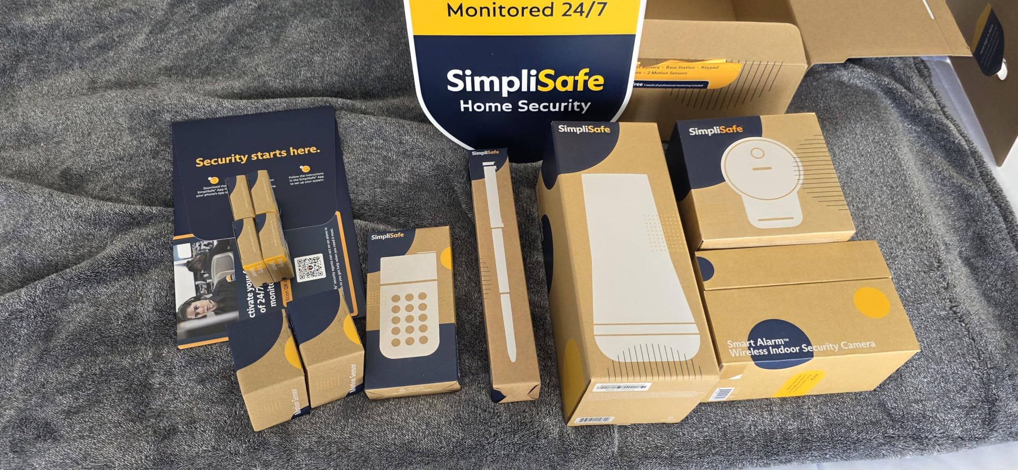 SimpliSafe 10 Piece Wireless Home Security System with Outdoor Camera- Optional 24/7 Professional Monitoring - No Contract - Compatible with Alexa and Google Assistant customer photo 1