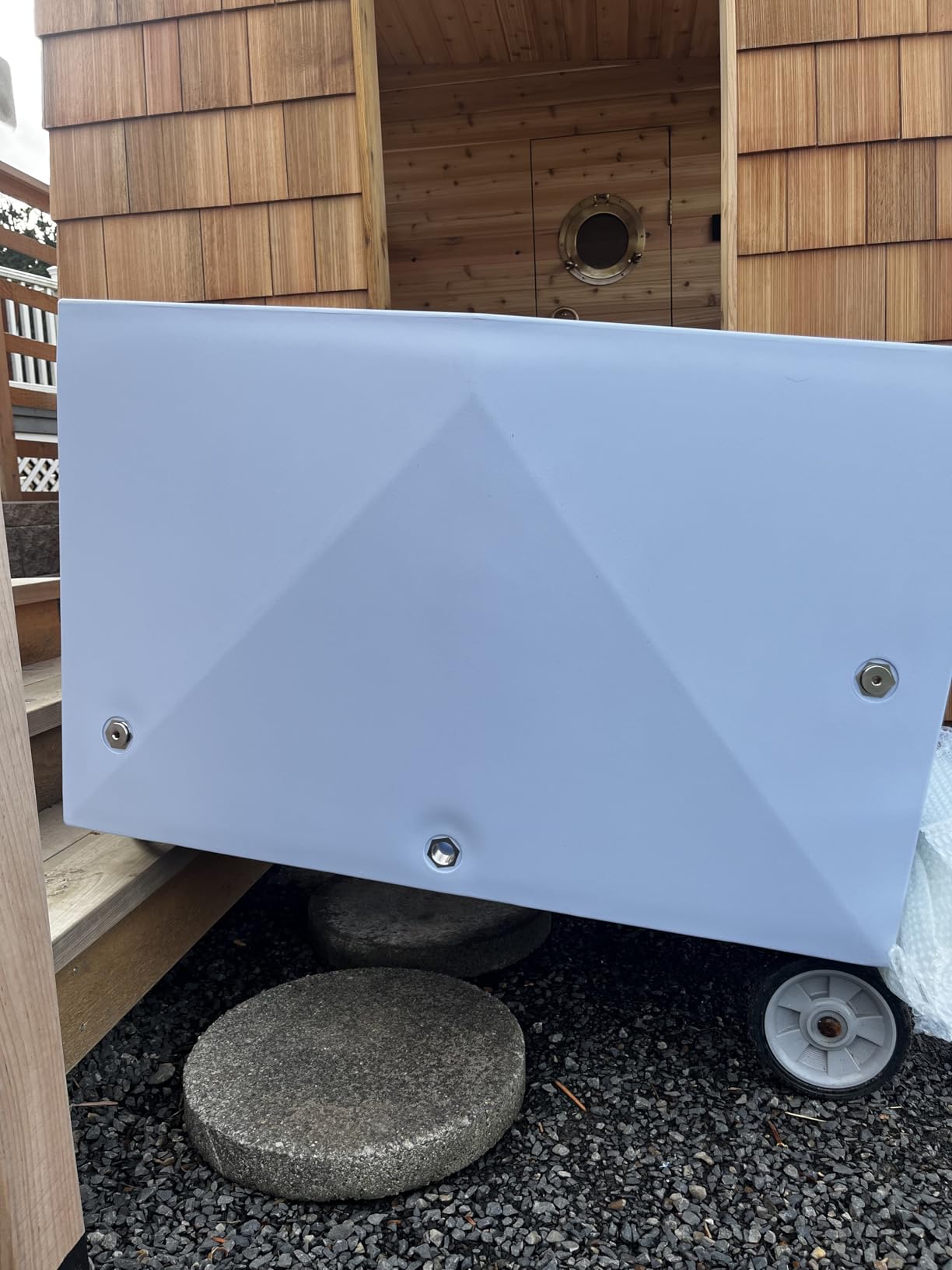 ICECON Professional Cold Plunge Tub - Heavy-Duty Rotomolded Ice Bath for Athletes, Includes 4 Ice Block Molds, Thermal Insulated Design for Gym/Home/Outdoor Use, Compatible with Water Chillers customer photo 1