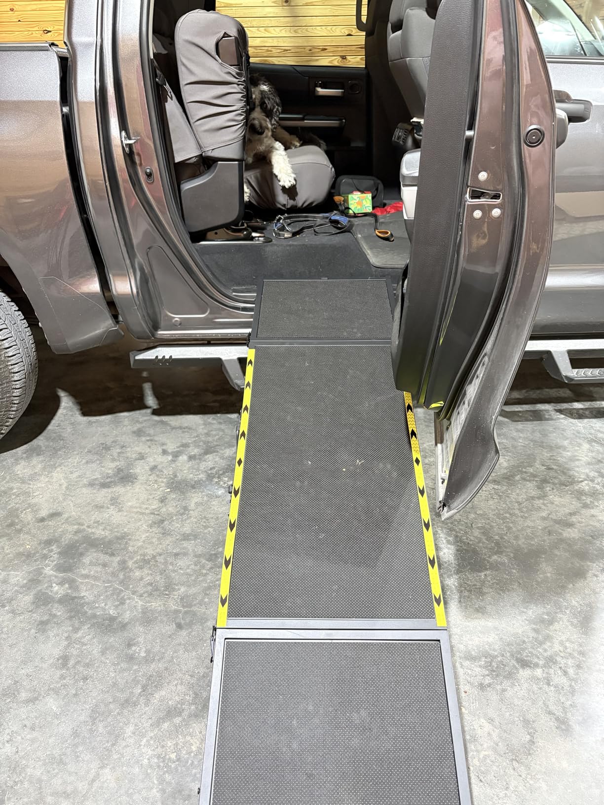 74'' L & 20'' W Longest Dog Ramp for Car - Extra Wide Portable Pet Dog Ramps for Large Dogs, Dogs Cars Ramp for Car SUV/Truck/RV/Bed, Lightweight Ramps with Non-Slip Mesh Up to 250LBS customer photo 1