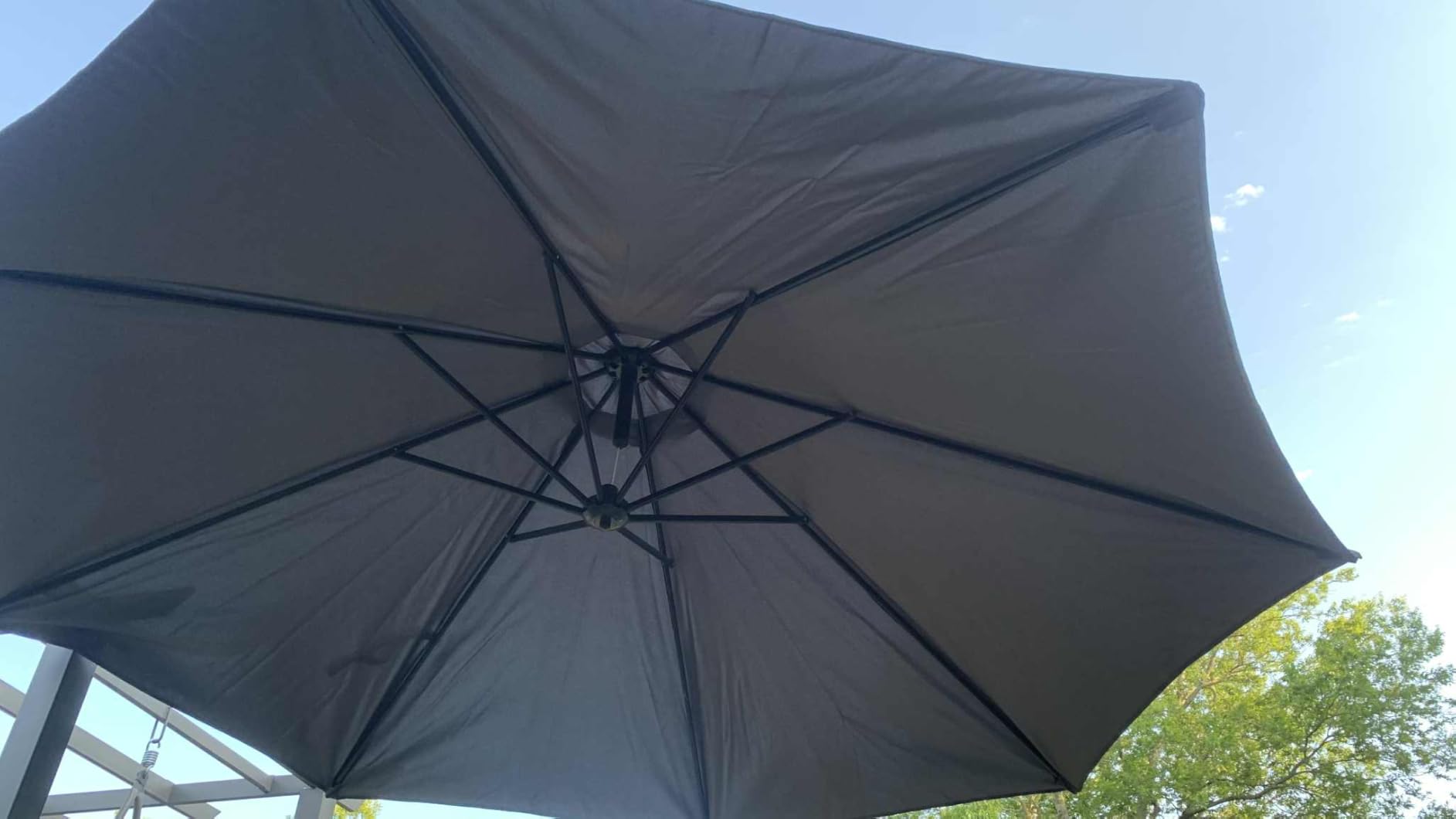 Tangkula 10ft Patio Umbrella with Base, Offset Cantilever Outdoor Umbrella with Infinite Tilt, 360 Degree Rotation, Crank Handle, Sun-Protective Canopy for Pool Deck Garden Backyard (Beige) customer photo 1