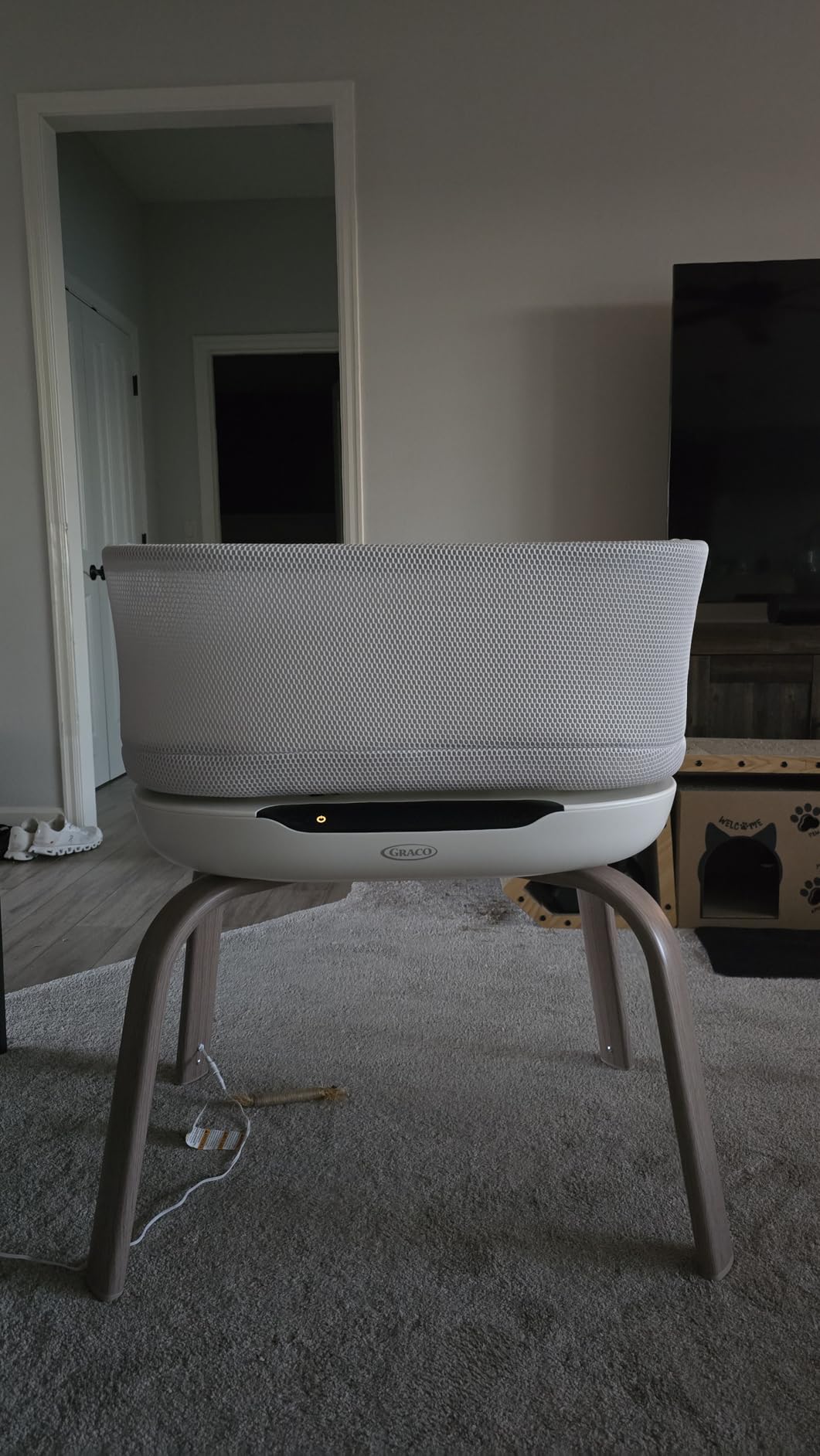 Graco SmartSense Soothing Baby Bassinet - Smart Newborn Bassinet Detects and Automatically Responds to Baby's Cries - for Newborn Babies to 6 Months customer photo 2