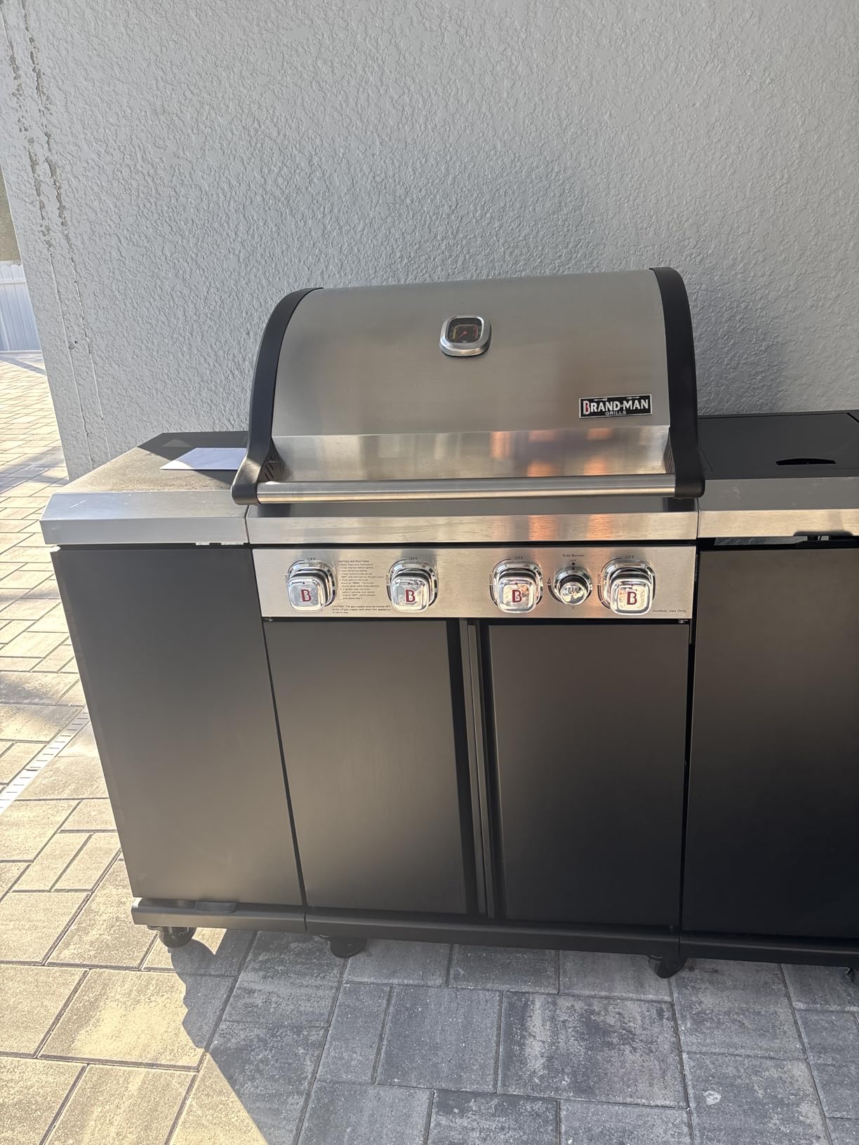 Brand-Man 4-Burner Gas Outdoor Kitchen Grill Island with Side Burner - 44,000 BTU Stainless Steel BBQ Grill Station with Storage Cabinets, Fold-out Prep Table, LPG/NG Convertible, Black customer photo 1