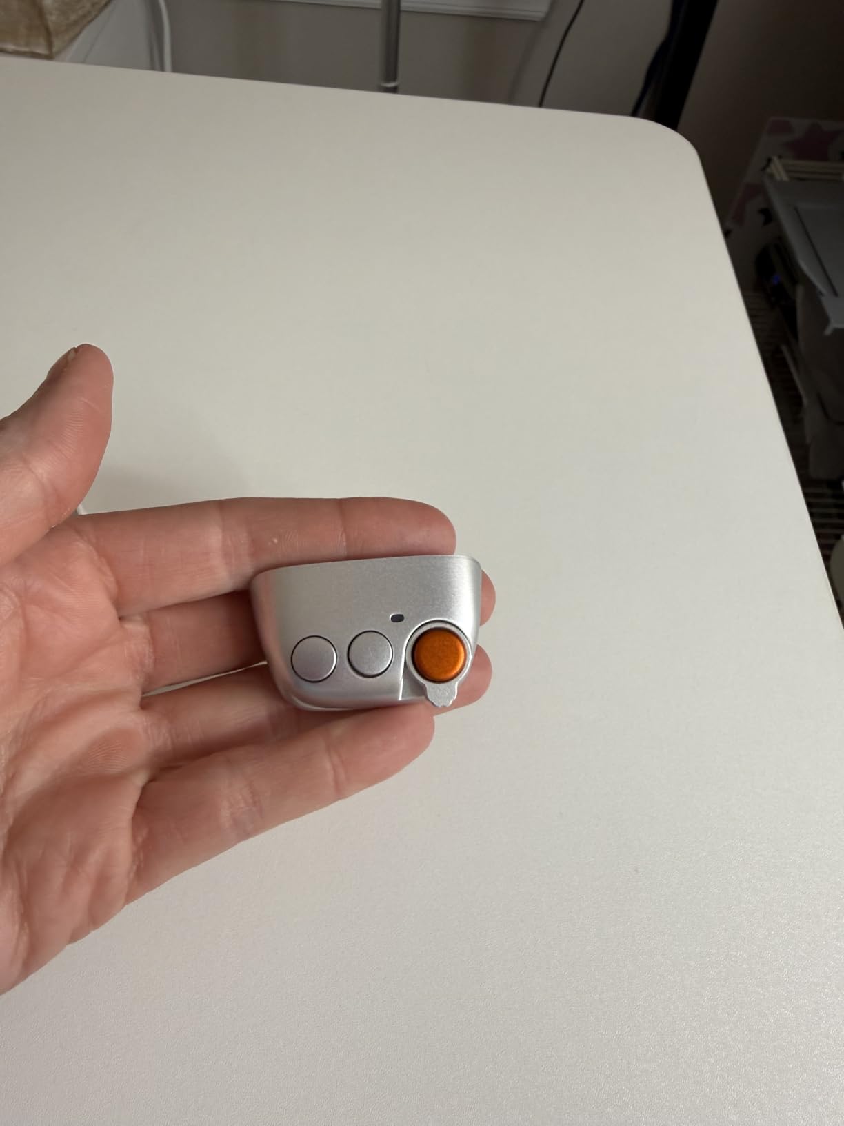 TELESIN Fun Shot Magnetic Phone Camera DSLR Style Shutter Grip for iPhone & Android with Anti-Drop Detachable Wireless Shutter Button - 1/4