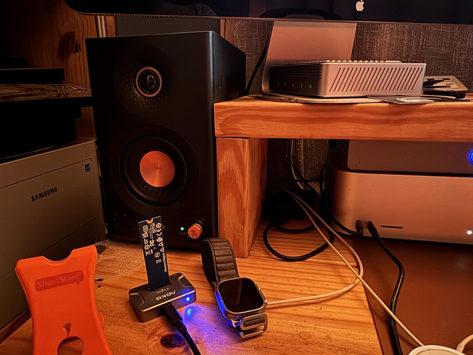 Edifier MR5 2.0 Studio Monitor Bookshelf Speakers, 110W(RMS), Hi-Res Audio, Bluetooth 6.0, 3-Way Active Design, Room Compensation, XLR/TRS/RCA Inputs, Compact Size for Home Studio & Music - Black customer photo 2