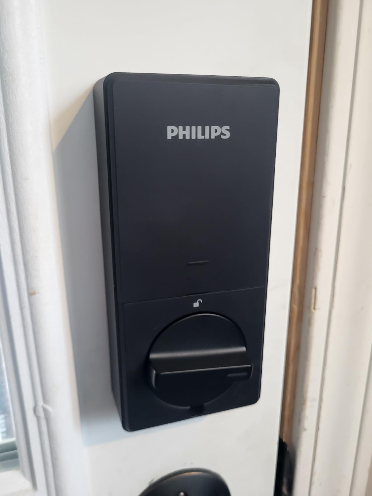 Philips Wi-Fi Door Lock, WiFi Smart Lock Keyless Entry Deadbolt for Front Door, Compatible with Alexa & Google Assistant, Remote Control, Built-in WiFi, APP Fingerprint Passcode Unlock, Auto Locking customer photo 1