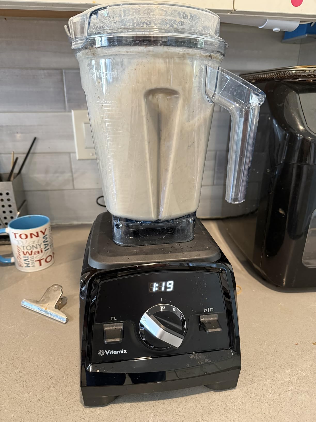 Vitamix Venturist Pro Blender, Professional-Grade, 64 oz. Low-Profile Container, Black (Renewed Premium) customer photo 1