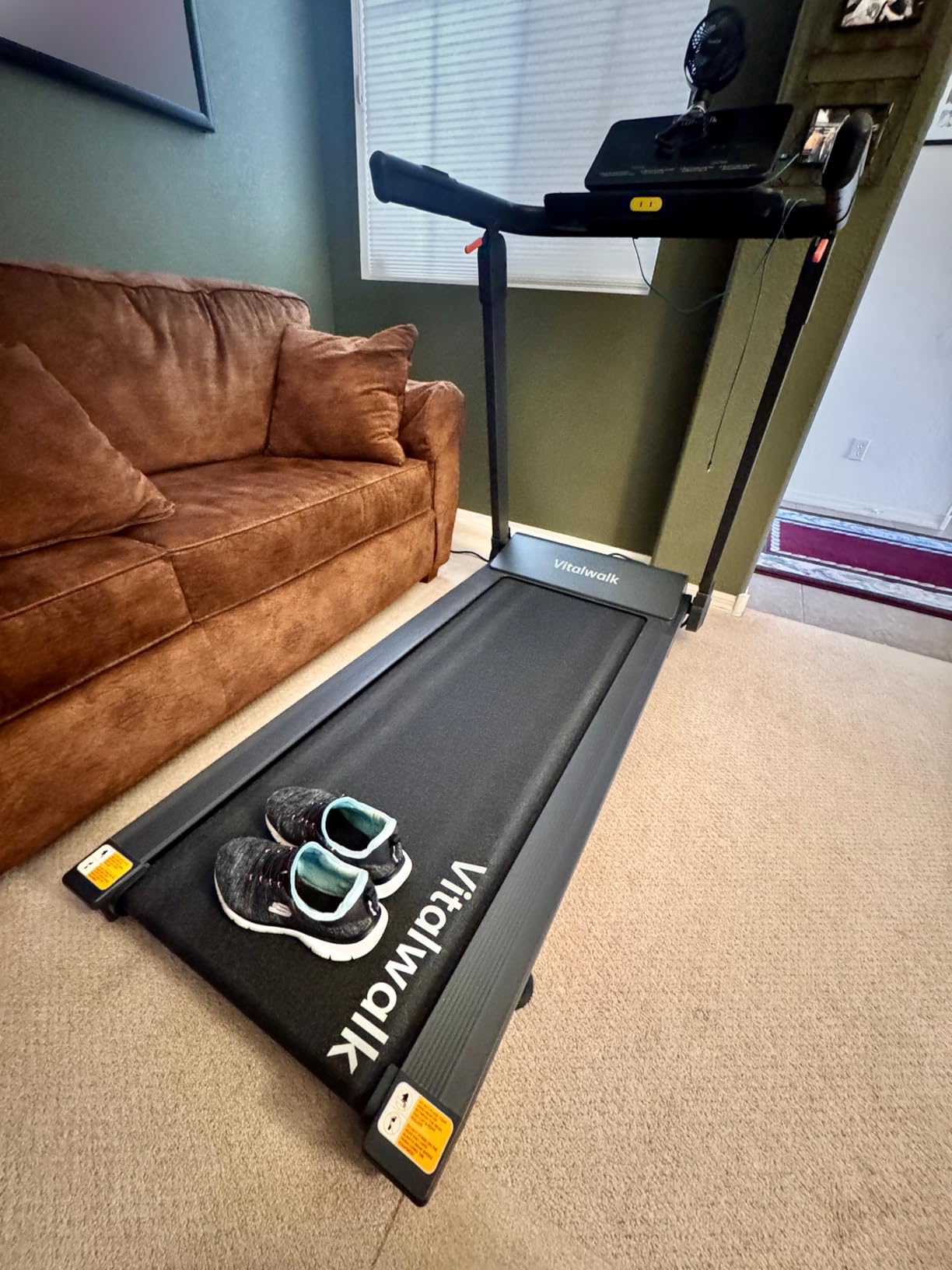 Foldable Treadmill with Auto Incline - Vitalwalk Commercial 48