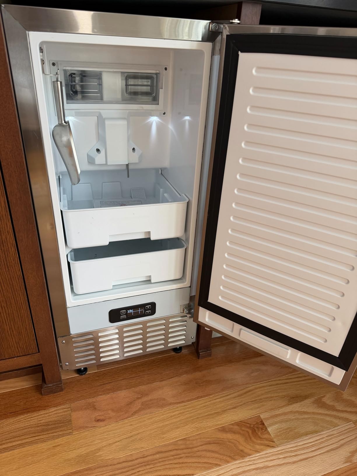 Kismile Nugget Ice Makers Countertop, Portable Ice Machine with Crushed Ice, 35lbs/Day, Self-Cleaning, One-Click Operation for Home Use (Silver) customer photo 1