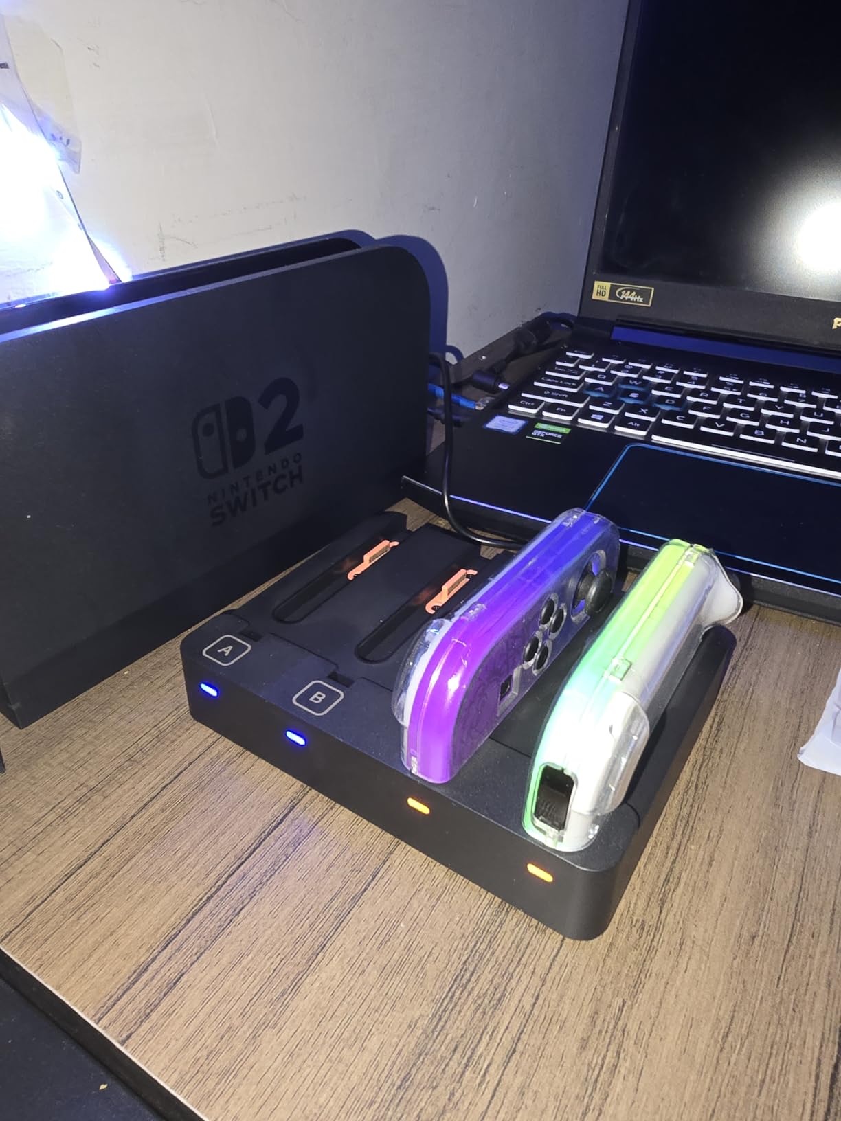 [Switch 2/1 Both] Controller Charger Dock, FYOUNG Charging Dock for Nintendo Switch 2 2025, 8 in 1 Portable Dual-Direction Magnetic Fast Charger customer photo 1