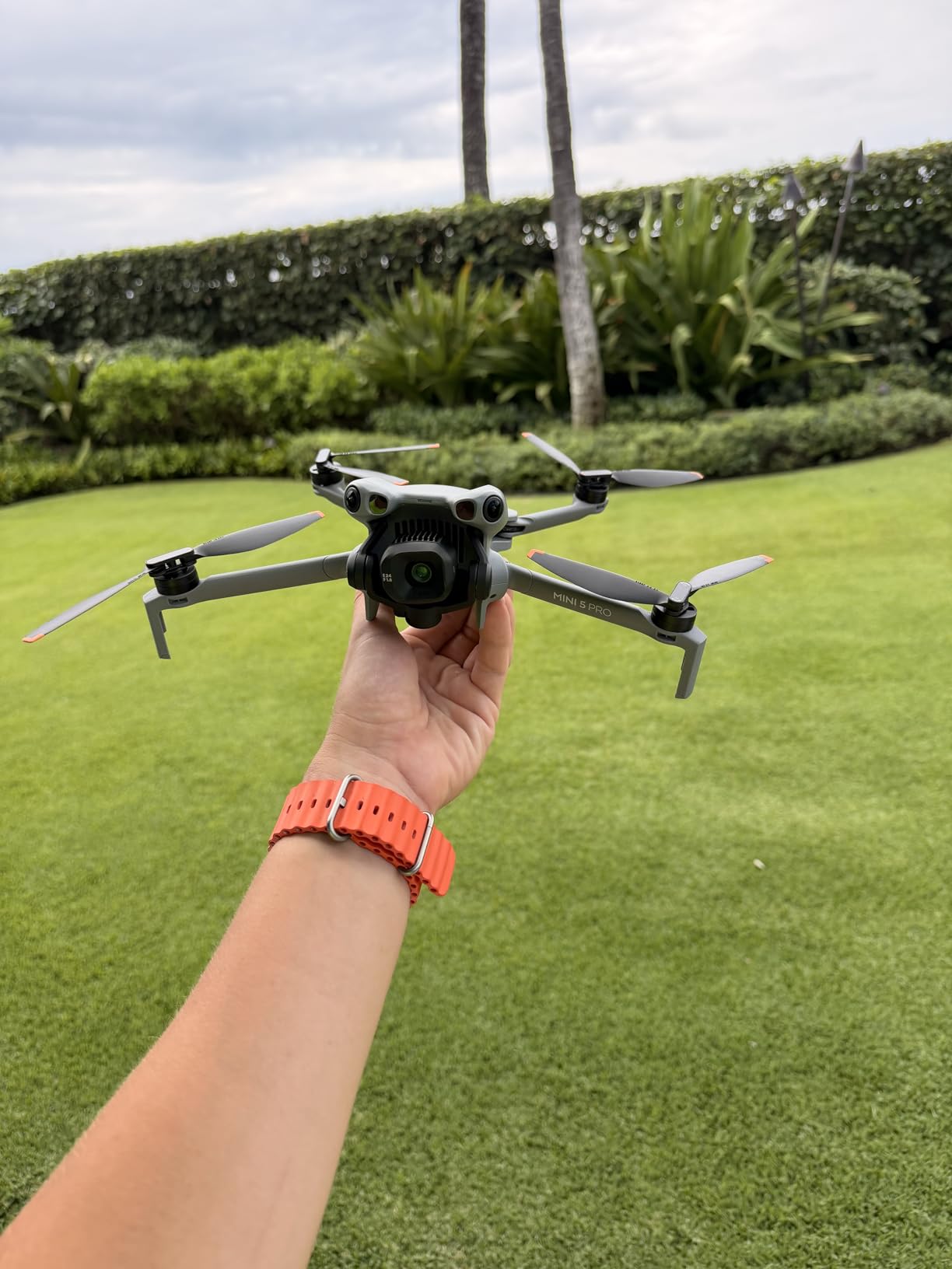 DJI Mini 5 Pro, Ultra-Light & Foldable Drone with Camera, 1-Inch CMOS, Omnidirectional Obstacle Sensing, ActiveTrack 360°, 225° Gimbal Rotation, 20km Transmission, 4K Drone for Beginners customer photo 1