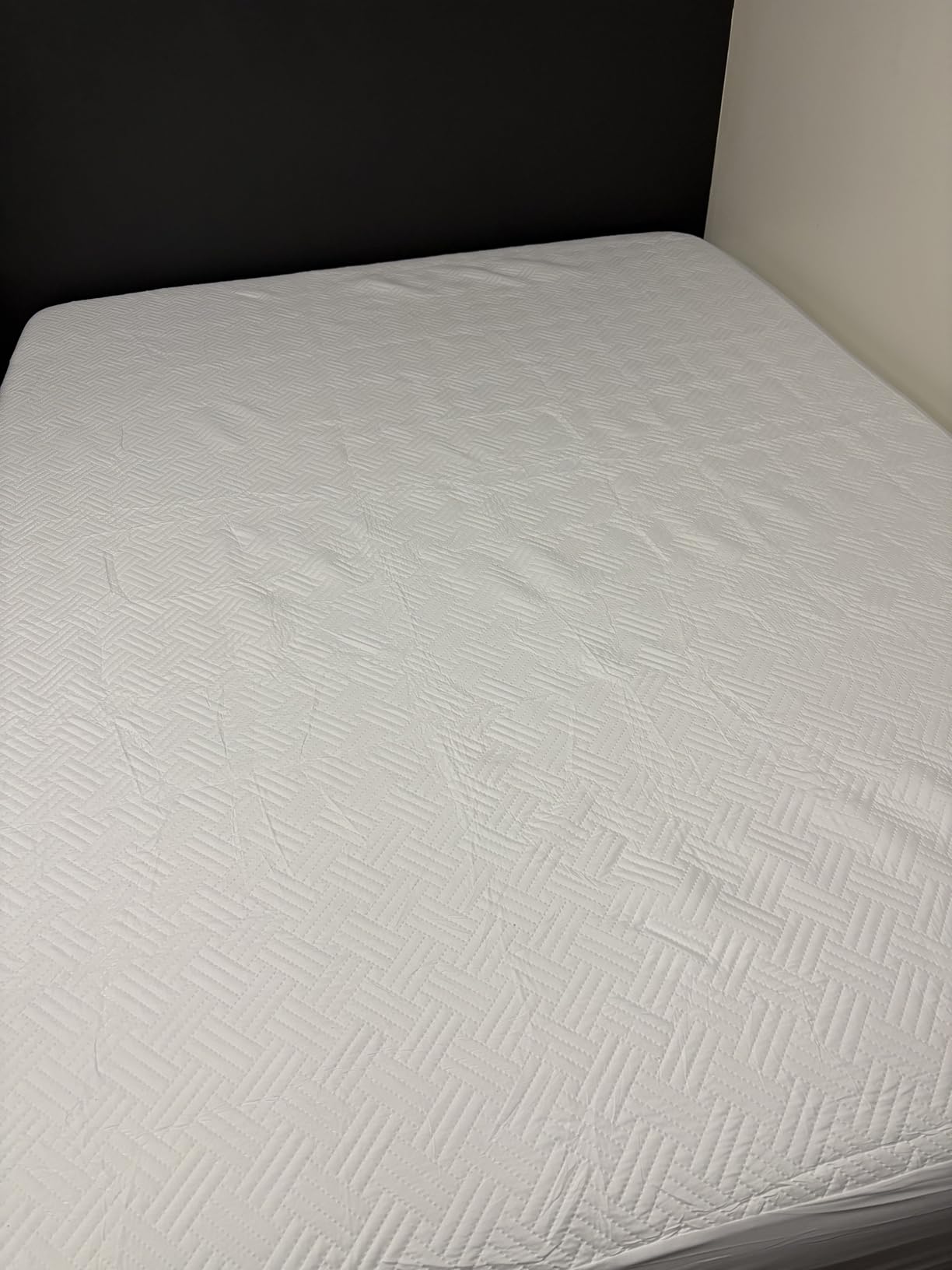 Waterproof Mattress Protector Queen Size - Breathable, Noiseless, Ultra-Soft Bed Cover, Mattress Pad Cover with Deep Stretchable Pockets 8