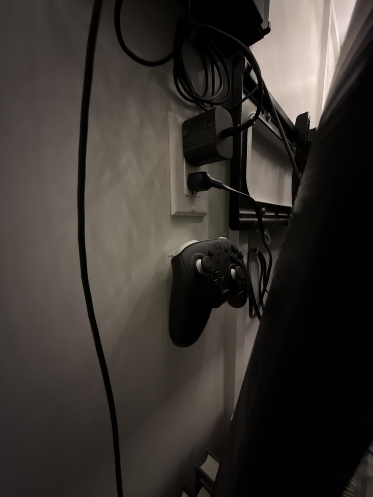 Metal Wall Mount Compatible with Nintendo Switch 2/ Switch/Switch OLED Console, Metal Wall Mount Kit Shelf Accessories Compatible with Joy-Con & Pro Controller Holder customer photo 2