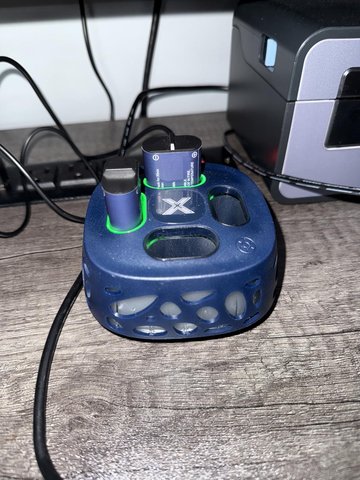 Ponkor 4x5800mWh Rechargeable Battery Pack for Xbox, Fast Charging Station for Xbox Series X/S/One/One S/X/Elite Controller Batteries, Xbox Battery Pack with Charger customer photo 1