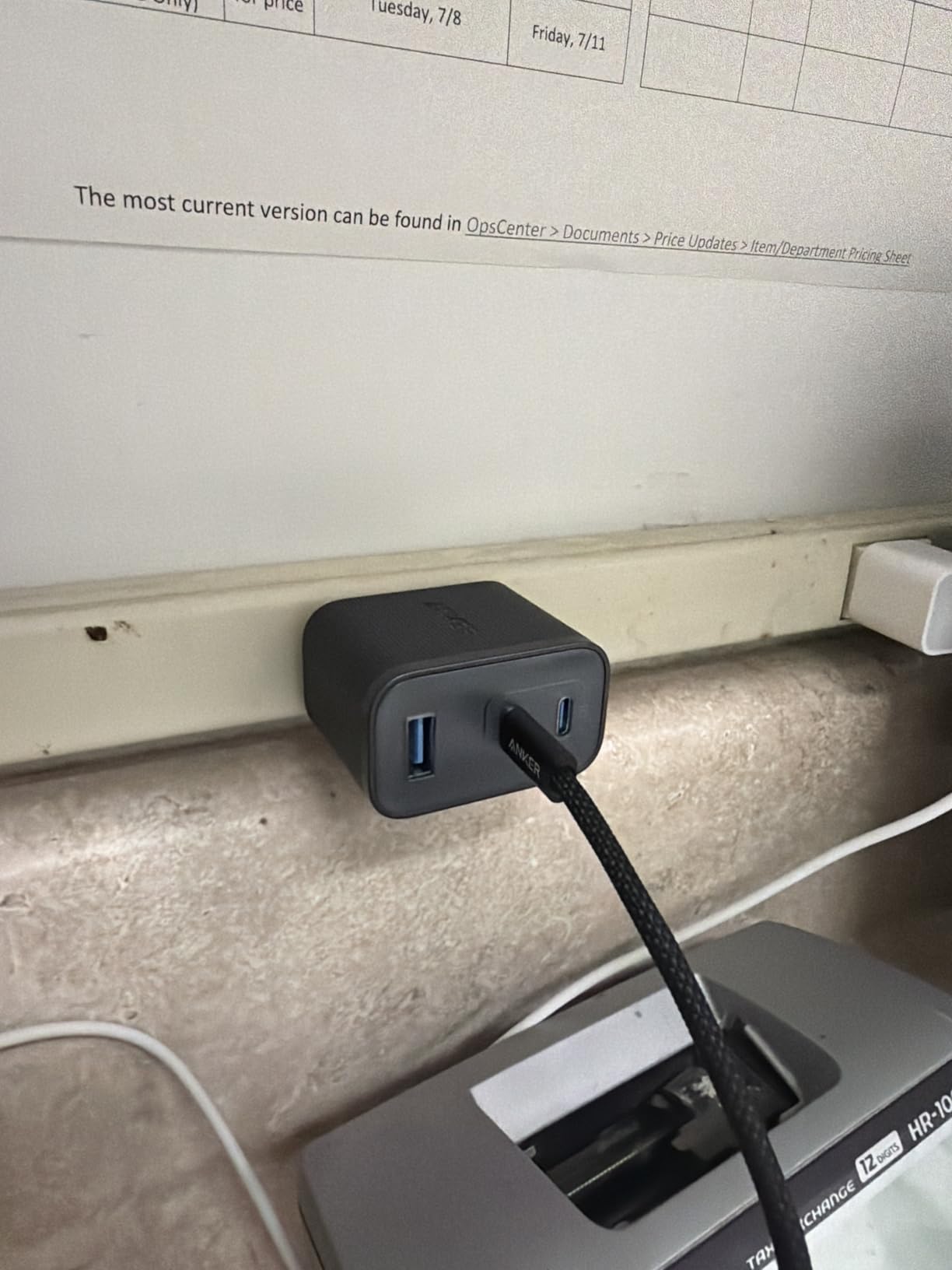 Anker Nano Charger, Ultra-Fast 70W Output 3-Port USB C Charger Block, Fast Charging, Compact and Stylish, for iPhone 17/16 Series, MacBook, iPad, Pixel, Galaxy, and More(White, Cable Included) customer photo 1