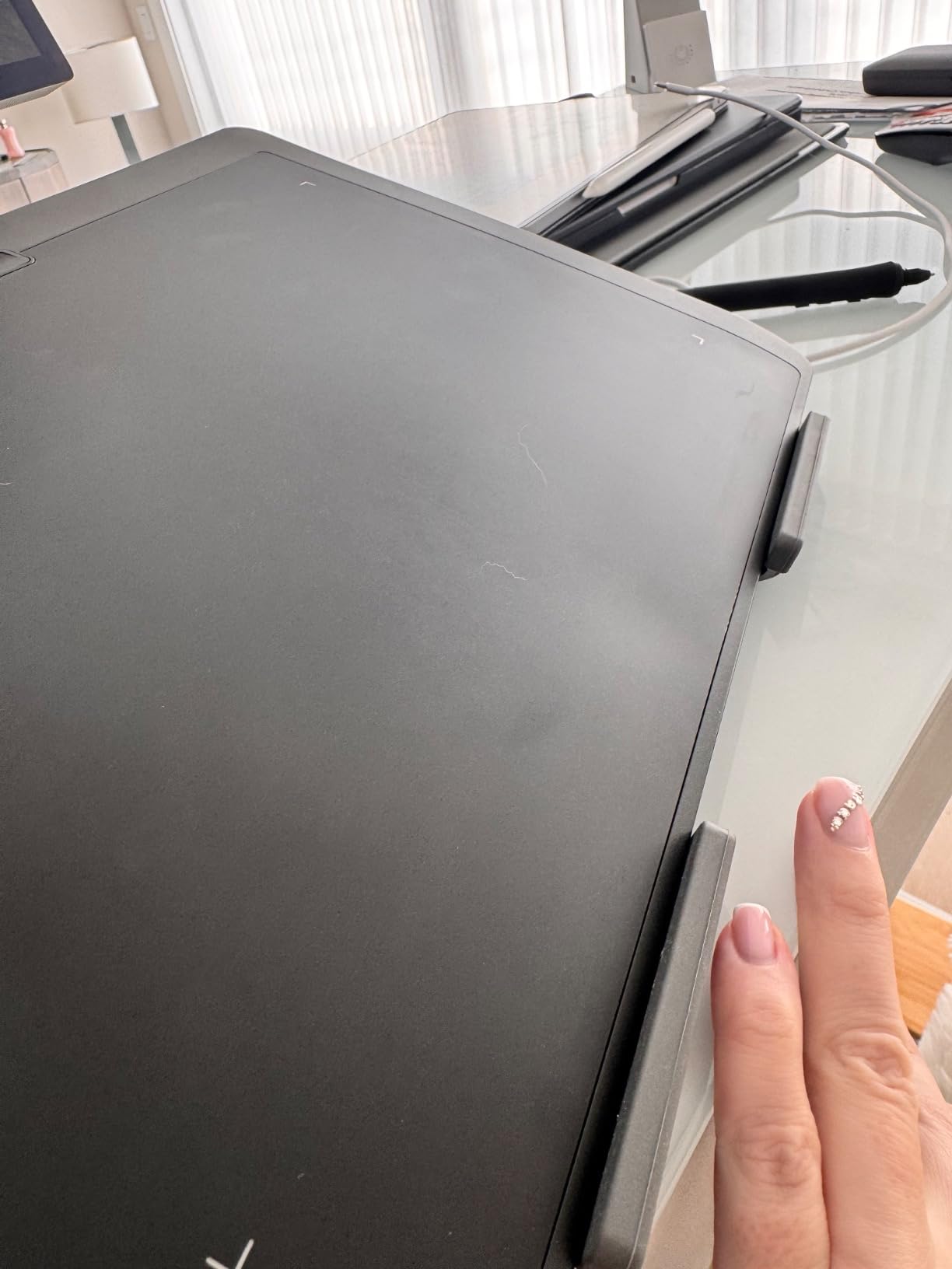 Xencelabs Pen Tablet Medium Bundle SE v2, Graphic Tablet, Studio Level Drawing Tablet with Two v2 Pens and Quick Keys HP Anyware Support, Private Bluetooth 5.0 Wireless Connection for Win/Mac/Linux customer photo 2