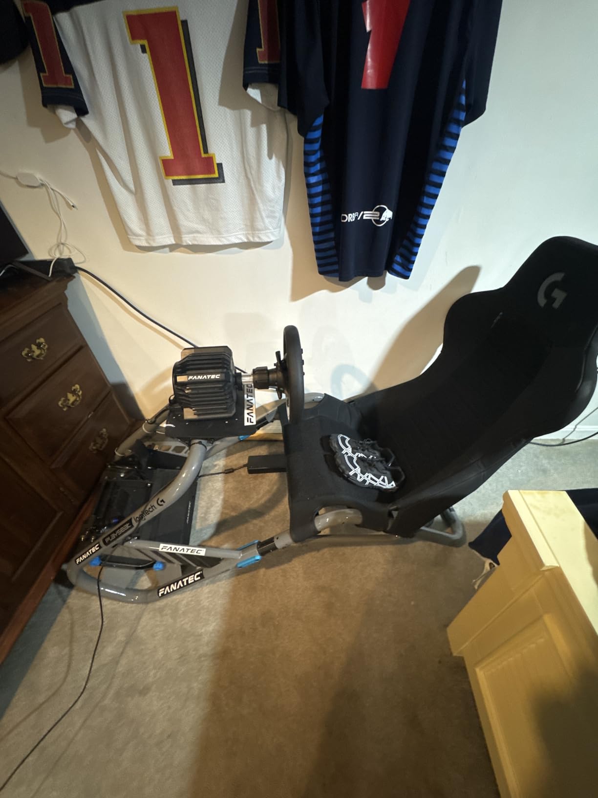 Fanatec Sim Racing CSL Elite Pedals V2 - 3-Pedal Set (Clutch, Brake, Throttle), Dual-Stage Load Cell Brake System, Hall-Effect Sensors - PC, PS5, PS4 customer photo 2