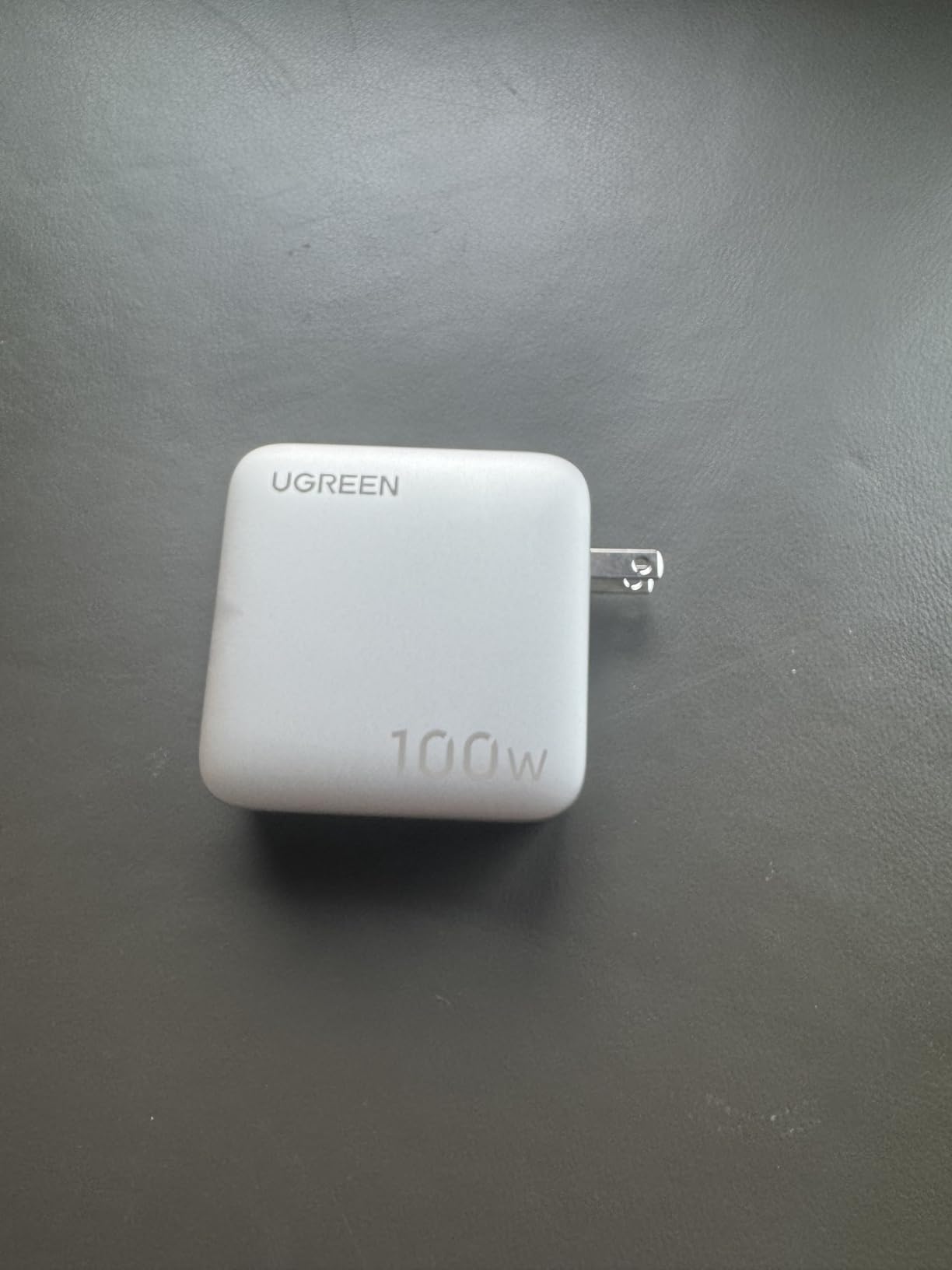 UGREEN Nexode Pro 100W GaN USB C Charger, 5-Port Fast Type-C Wall Charger Block with Smart Display Compatible with MacBook Pro/Air, iPhone 17/16 Series, Galaxy, iPad Pro, Steam Deck customer photo 2