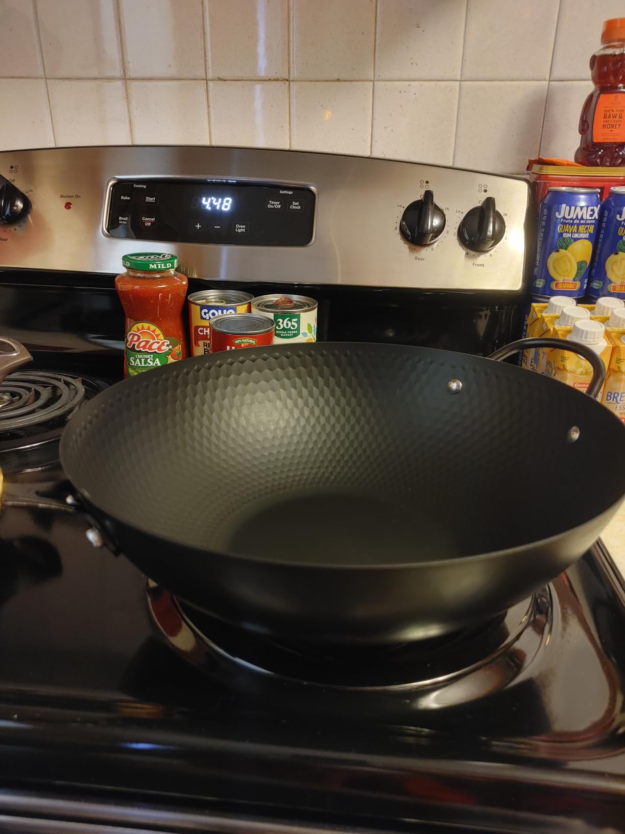 Nonstick Wok, 13-Inch Carbon Steel Wok Pan with Glass Cover, Woks & Stir-Fry Pans for Induction, Electric, Gas, Halogen, All Stoves customer photo 1