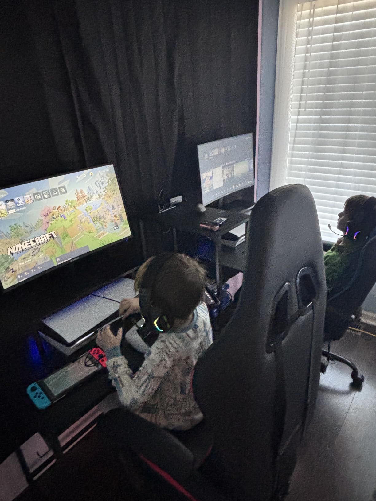 SANSUI 24 Inch Curved 160Hz Gaming Monitor,1500R Curved Gaming Monitor FHD 1080P Computer Monitor,MPRT 1ms Fast VA Display,Freesync,HDR,3000:1, HDMI2.0,DP1.4, VESA Support(ES-G24C1L HDMI Cable Incl.) customer photo 1