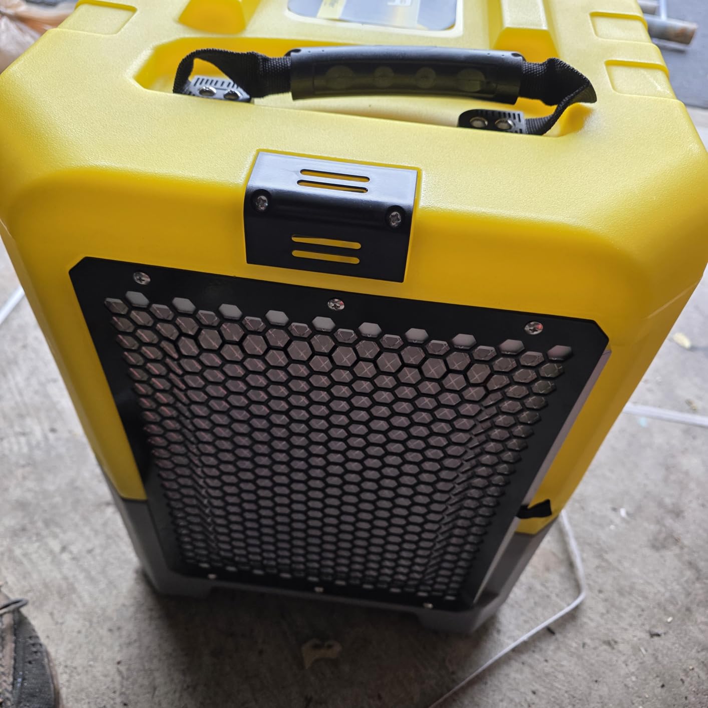 ALORAIR 264 PPD LGR Commercial Dehumidifier with Pump, Up to 3,000 Sq.Ft Industrial Dehumidifier, Portable, for Water Damage Restoration, Basement, Crawl Space, 5 Years Limited Warranty, Green customer photo 1