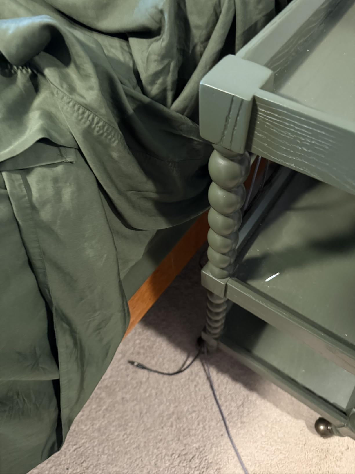 Bedsure 100% Organically Grown Bamboo Viscose Sheets - 18 Inches Deep Pocket Sheets with Elastic Corner, Queen Sheet Set, Ultra-Soft, Silky & Cooling Bedsheets, Oeko-Tex, 4 Pieces, Ivory customer photo 1