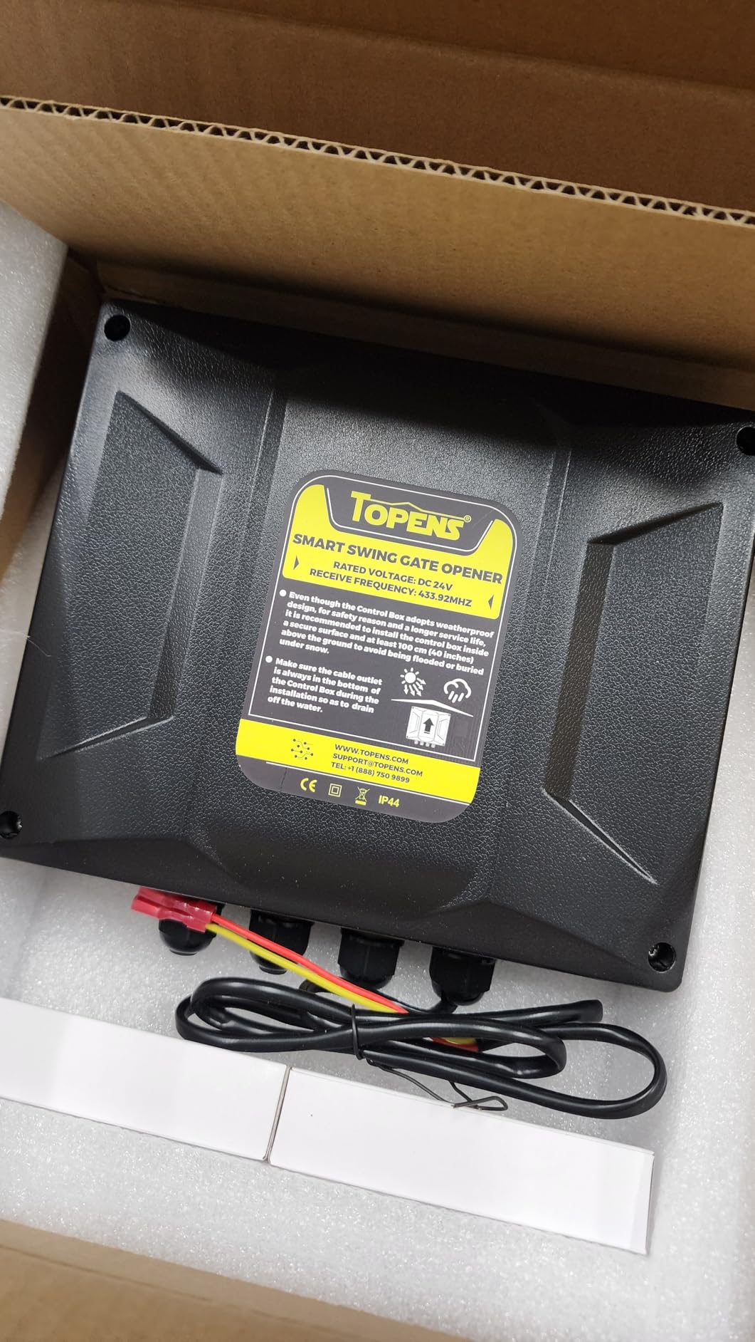 TOPENS XD852 Smart Gate Opener for Heavy Duty Dual Swing Gates Up to 18ft per Arm, Automatic Gate Opener with App Control AC Powered Remote Control Kit Solar Compatible customer photo 1