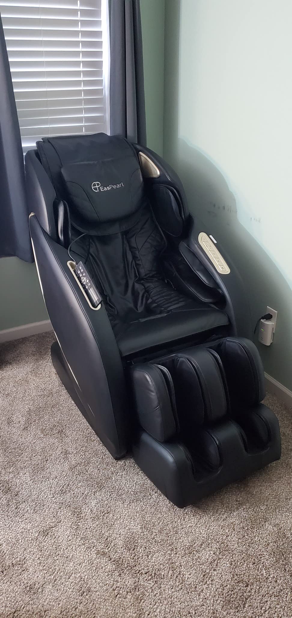 EASPEARL R8089 Pro 4D Massage Chair, 53.15in SL-Track Zero Gravity Full Body Massage Chair with Heat, Auto Footrest, LCD Screen, Airbags, Bluetooth & APP Control, Shiatsu & Thai Stretch customer photo 1