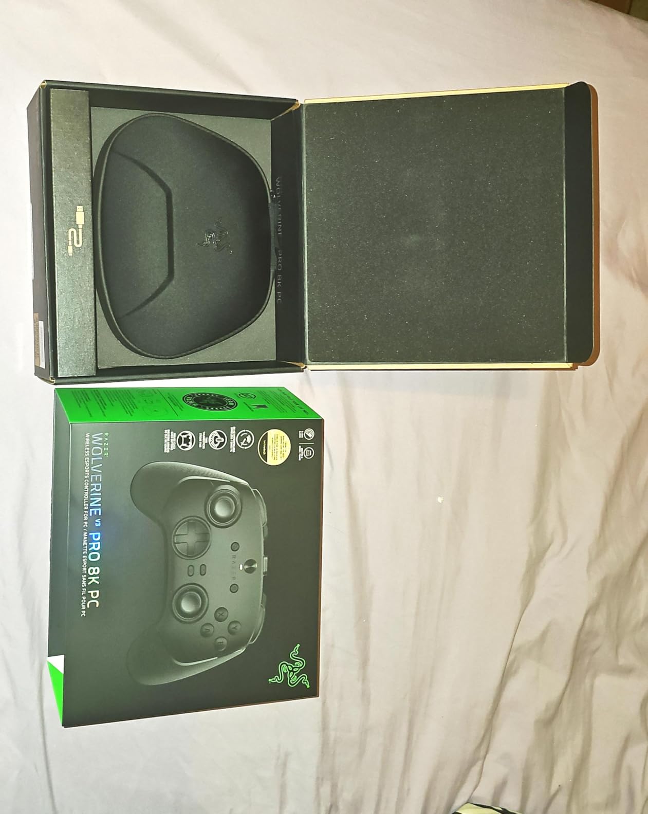 Razer Wolverine V3 Pro 8K PC Wireless Gaming Controller: 8000 Hz Polling Rate - TMR Thumbsticks with Swappable Caps - Up to 36 Hr Battery - 6 Remappable Buttons - Fast Triggers - Carrying Case - Black customer photo 2