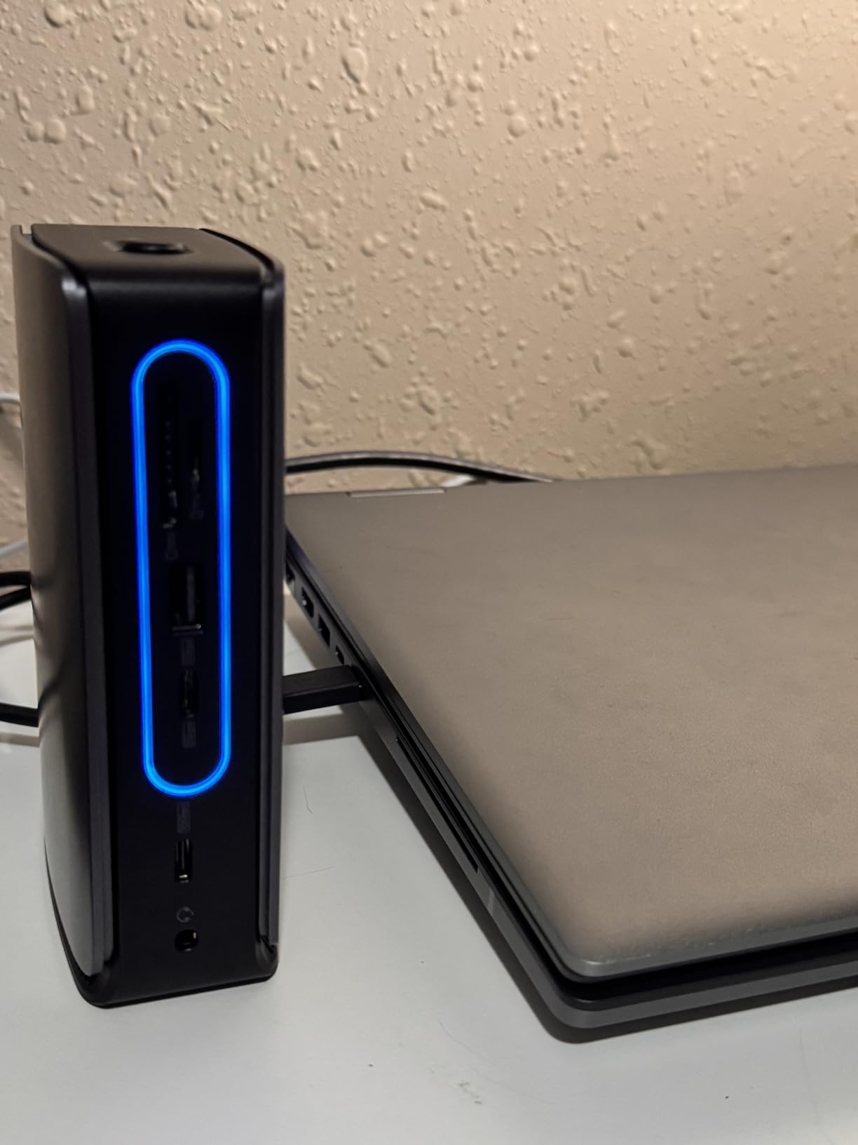 Anker Nano Laptop Docking Station with Detachable Hub, 13-in-1 USB-C Triple Display Docking with 2 HDMI+1 DP, 10 Gbps USB-C, 3 USB-A, Audio, SD/TF, Ethernet, 100W Max PD for Dell, Lenovo, HP, and More customer photo 2