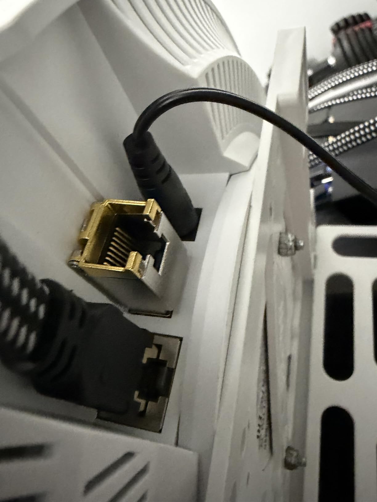 Cudy BE11000 Tri-Band Wi-Fi 7 Wireless Access Point, WiFi AP, 1 x 10GB SFP+ Port, 2.5G PoE-in, Cudy APP Control and Mesh, PoE/DC Powered, AP11000 customer photo 2