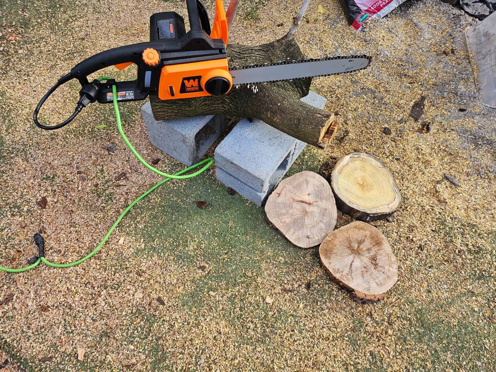 WEN Electric Chainsaw, Corded, 15-Amp, 18-Inch (CP1518) customer photo 1