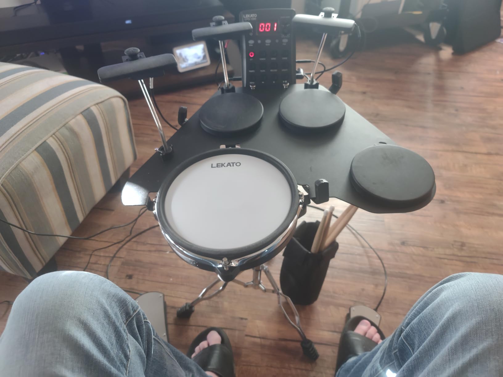 LEKATO CPD-1000 Electronic Drum Set with Quiet Mesh Pads, Portable Electric Drum Set, 220+ Sounds, USB MIDI, 2 Robust Footswitch, Sticks, Travel Bag customer photo 1