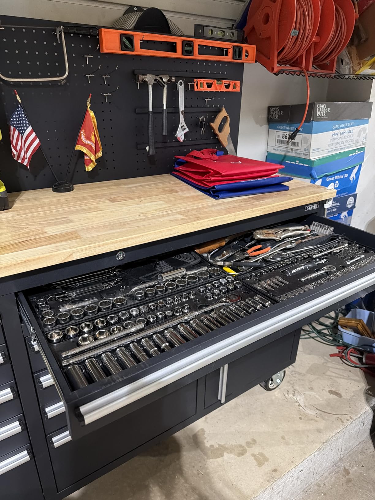 GAOMON 61-inch Rolling Tool Chest, 10 Drawers Garage Workbench Storage Tool Cabinet with Power Strip, Solid Rubber Wood Top, 1675 LBS Load Mobile Workstation, Heavy Duty Rolling Cabinet customer photo 2