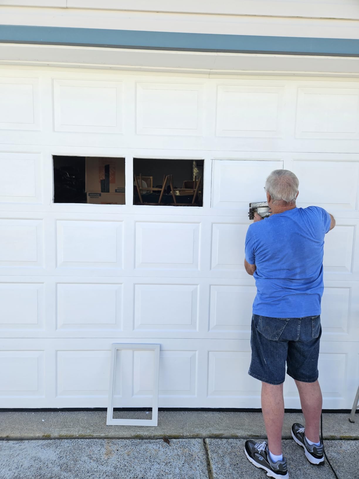 4 Pack Garage Door Windows, Replacement Vinyl Window Inserts with UV Resistant Resin Glass for Garage Doors, 20.8 x 13.8 inch (Clear Design) customer photo 1