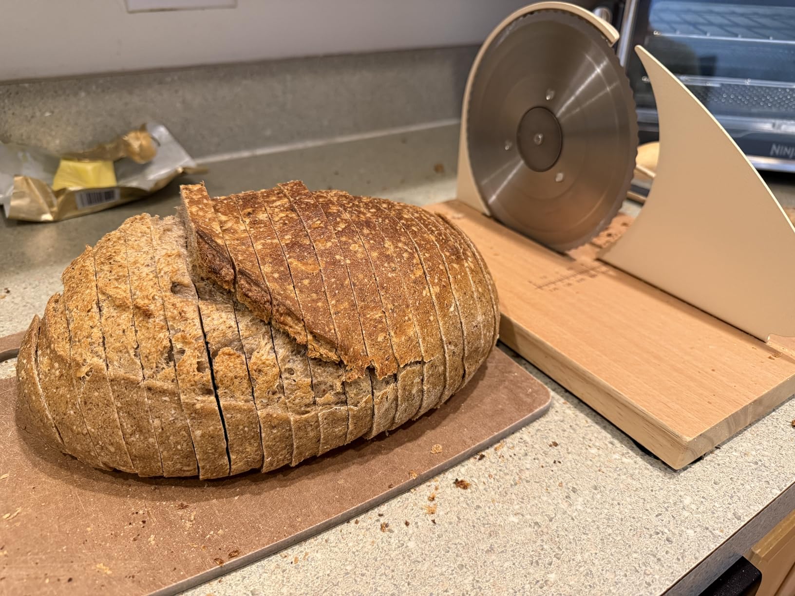Upgrade Manual Bread Slicer for Homemade Sourdough Bread, Classic Hand Crank Home Bread Slicer With Scale Line and Steel Fence, Sharp Blade, Adjustable Width for Homemade & Commercial Use customer photo 2