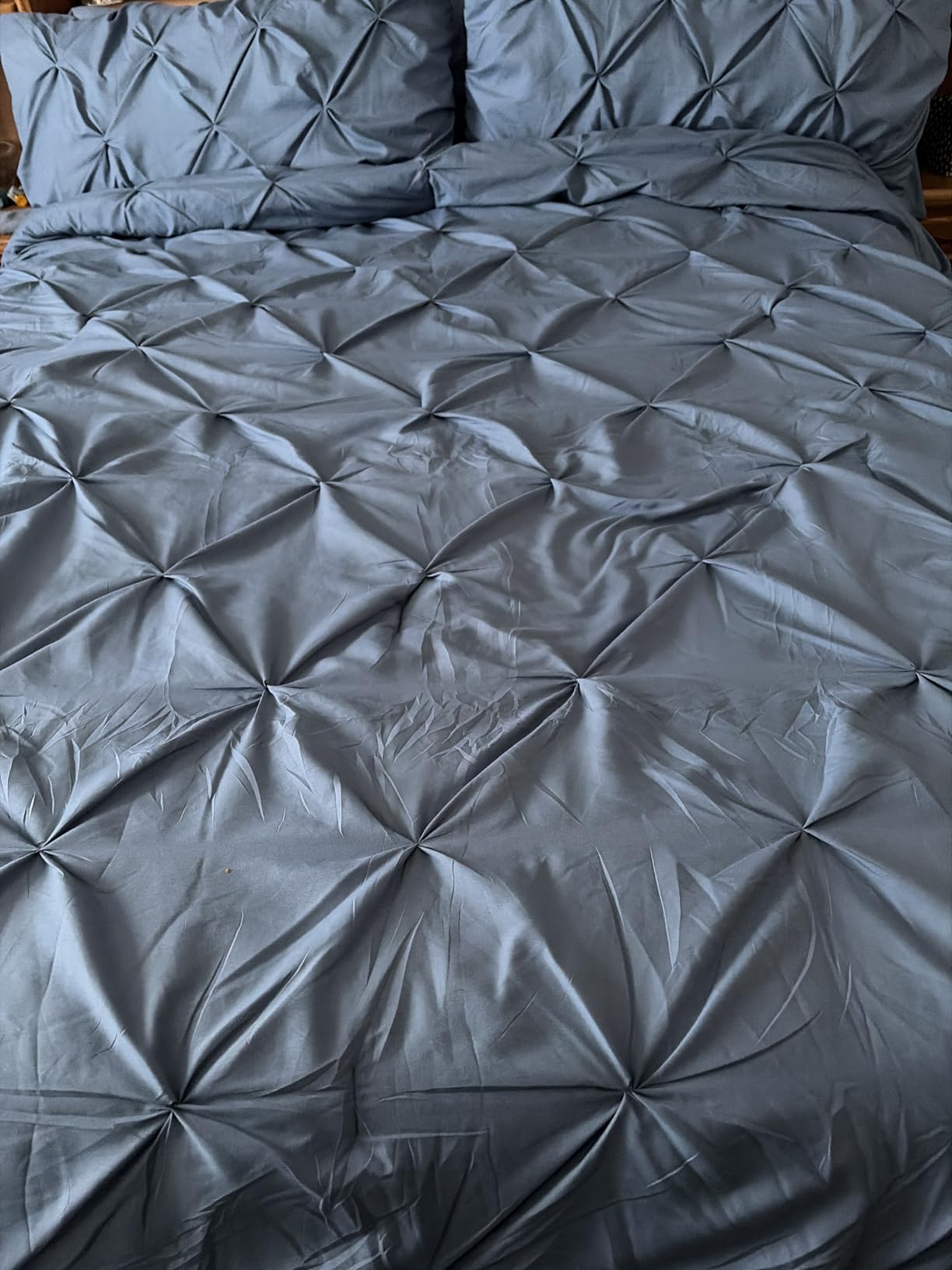 Bedsure Queen Comforter Set Linen - Bed in a Bag Queen Size Bedding 7 Pieces, GentleSoft Pintuck Bed Set Gift for Family, Pinch Pleat All Season Comforter with Sheets, Pillowcases & Shams customer photo 1